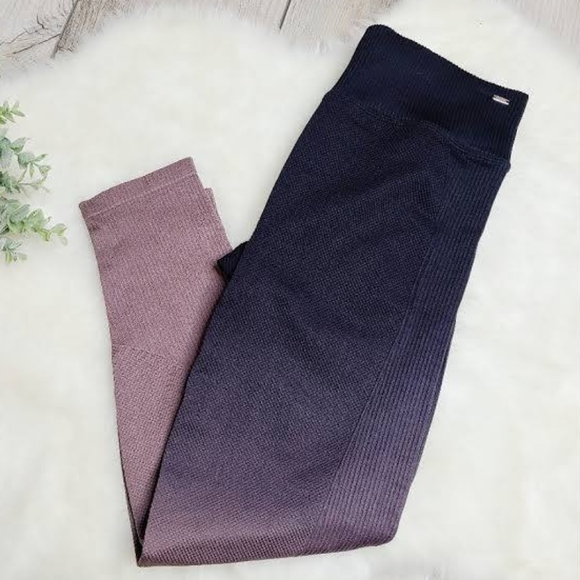 PINK Victoria's Secret Pants - VS PINK Ultimate Seamless Leggings Ombre